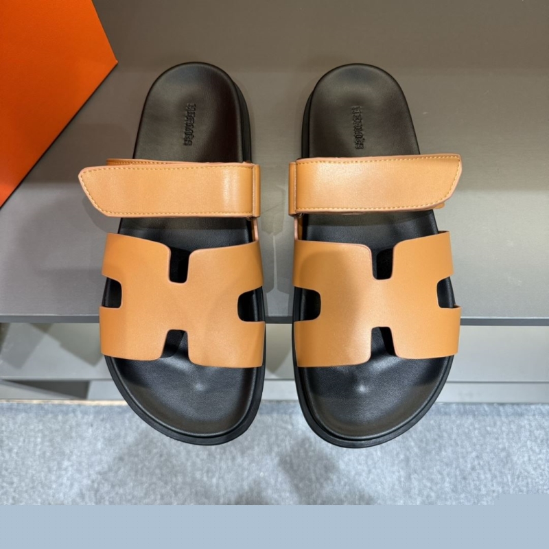 H**mes slippers